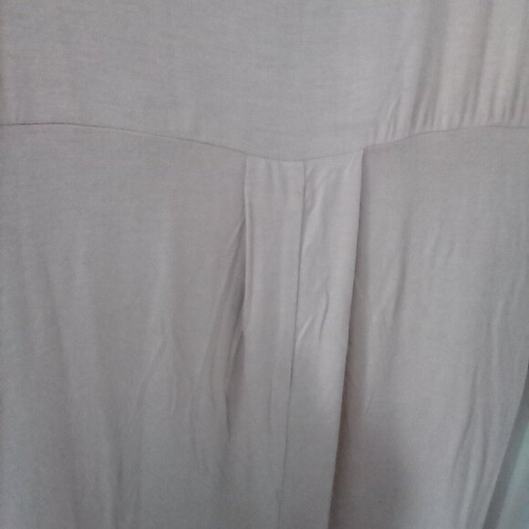 💞Lovely house dress with pockets, folded sleeve hem, cute back detail size 1X💞 - Picture 4 of 8